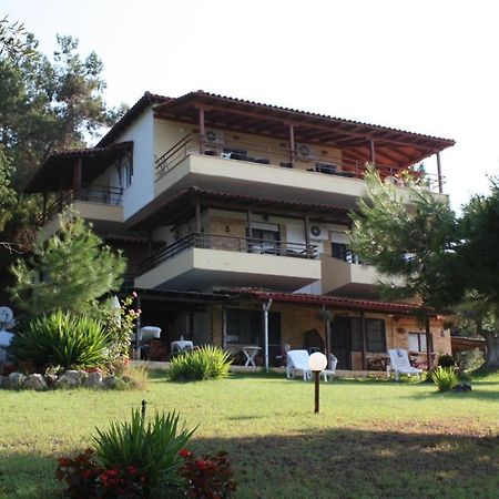 Bambola Apartments Nea Moudania Zewnętrze zdjęcie